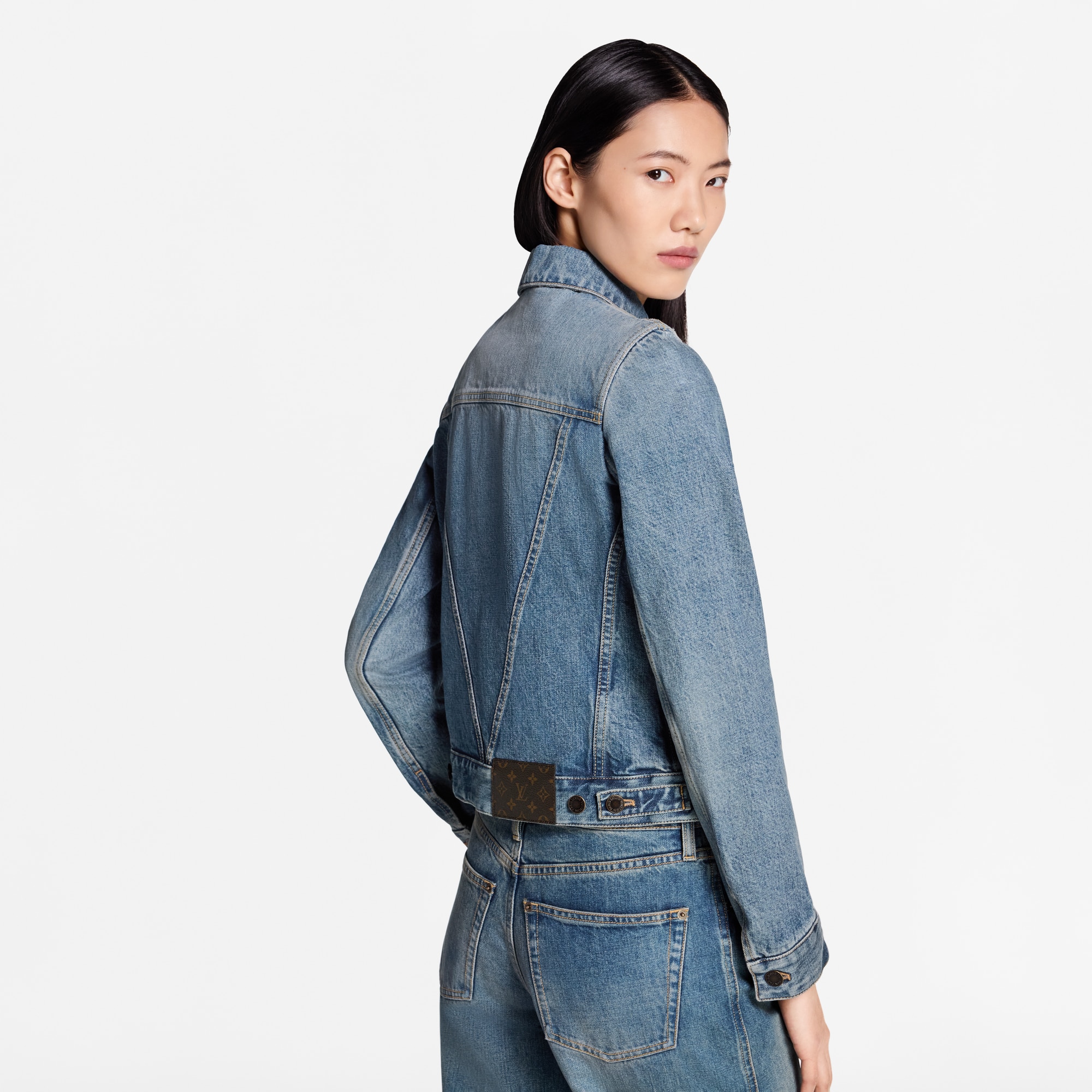 Louis Vuitton ホワイトジャケット 38　レディース　デニム　y16 LV Patch Denim Jacket - Women - Ready-to-Wear | LOUIS VUITTON ®